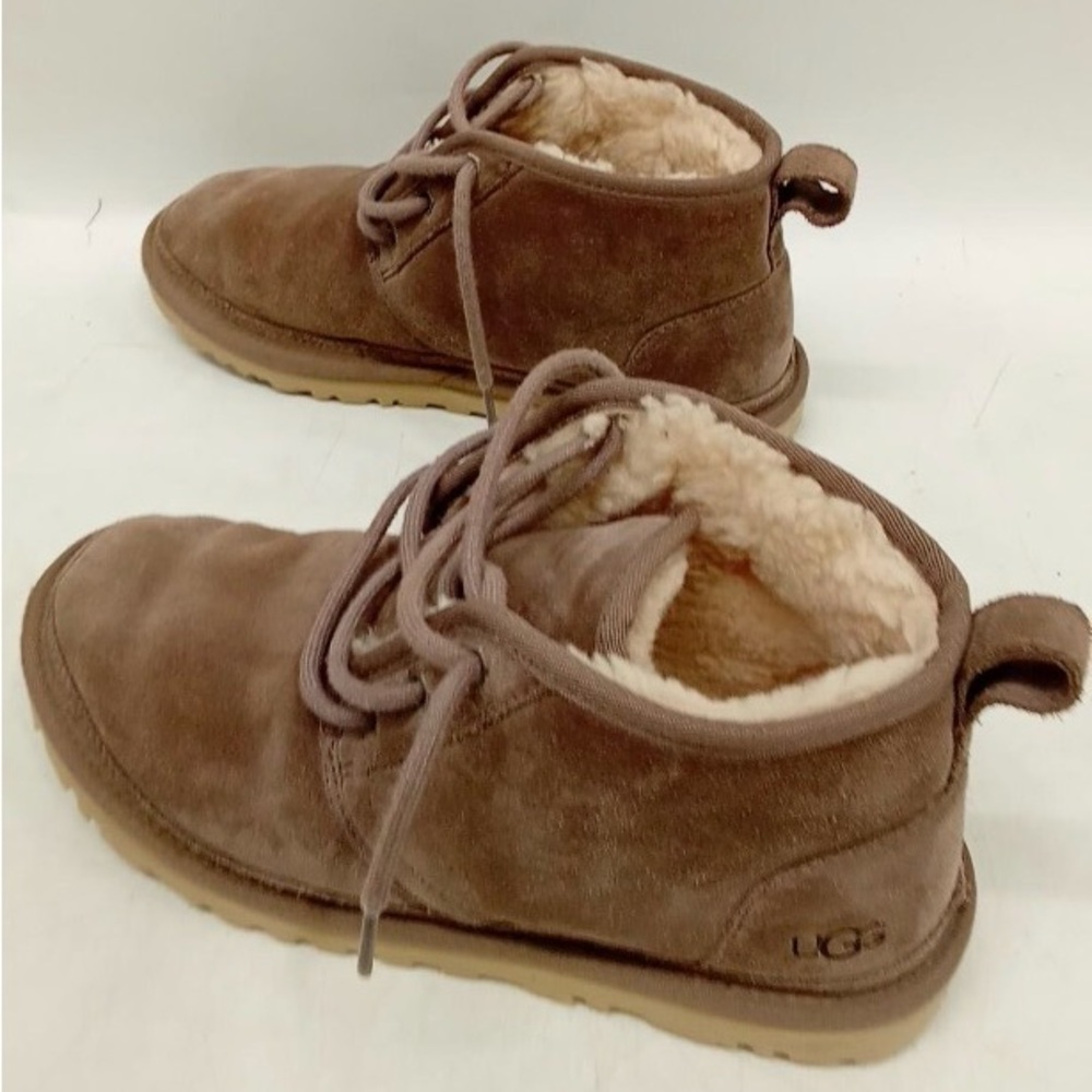 UGG, size 8, Suede Lace-Up Ankle Booties, sheepskin lining, worn once - Picture 2 of 11